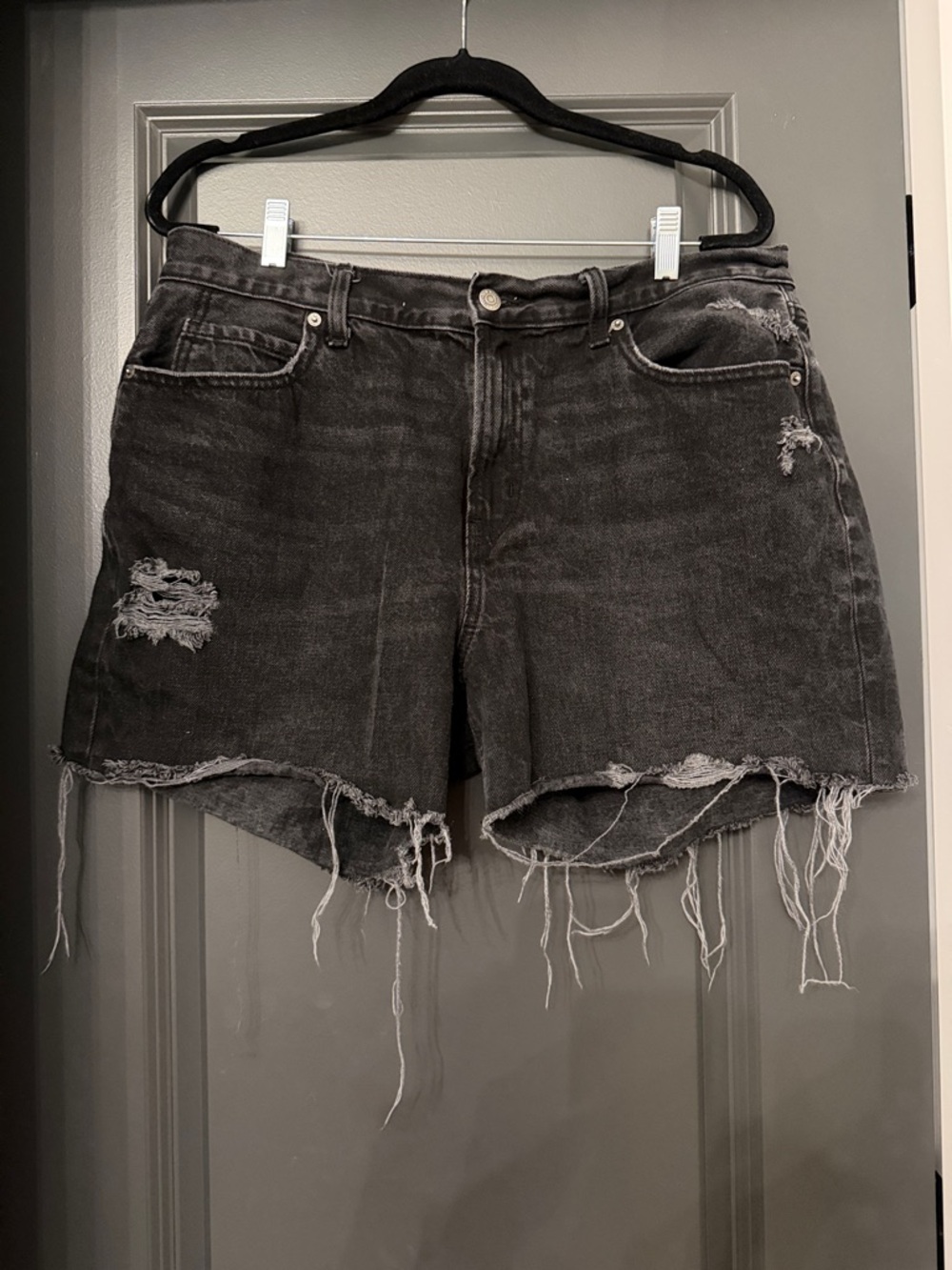 Old Navy Distressed Black Denim Women's Shorts